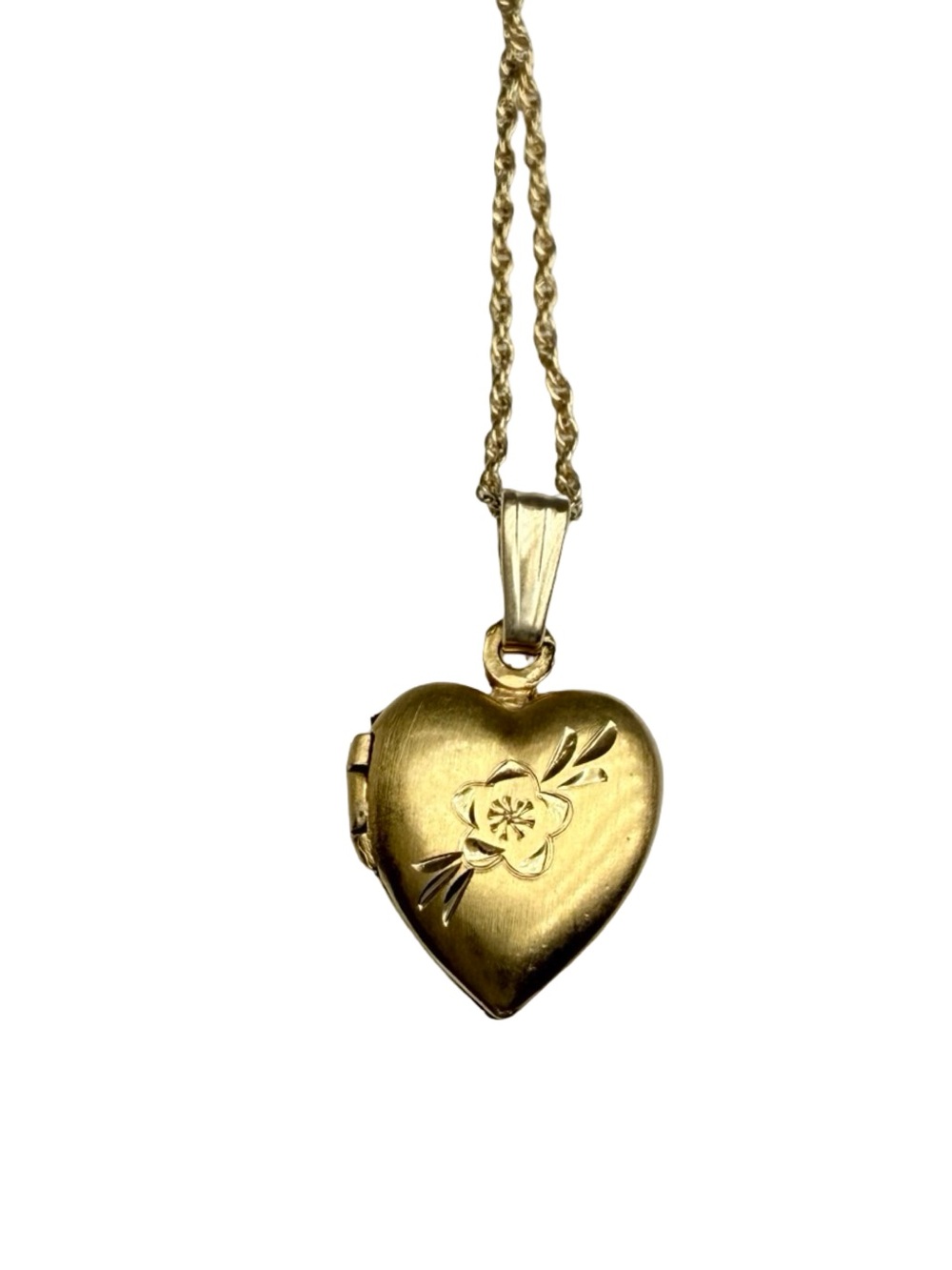 Vintage 14k Solid Gold Heart Locket Necklace Engraved Flower - Picture 8 of 16